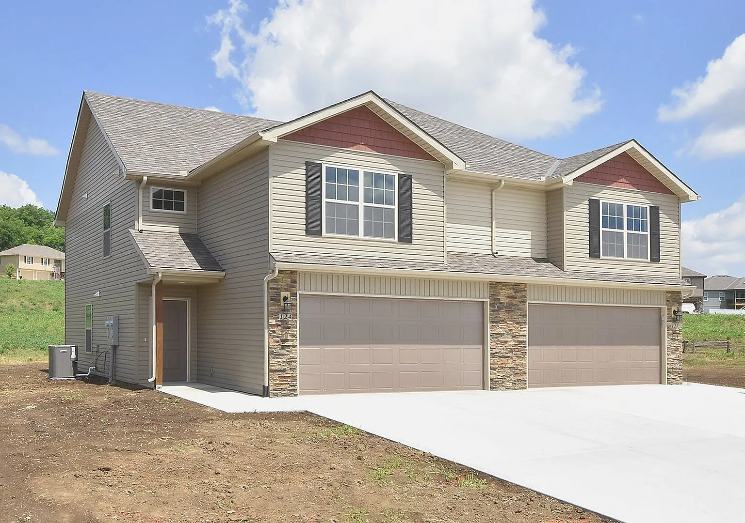 3 Bedroom 2.5 Bath Duplex — Photo 1