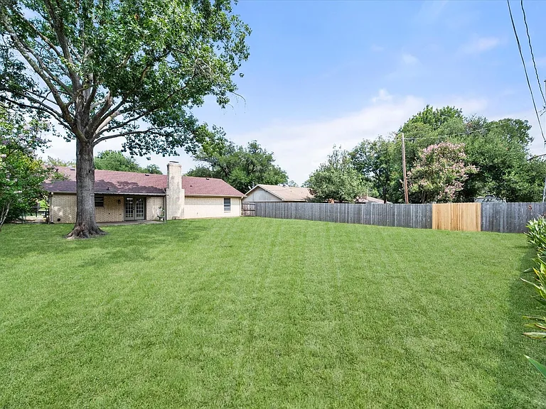 3008 Lafayette St — Photo 26