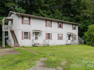 1 Moore Cir, Black Mountain, NC 28711