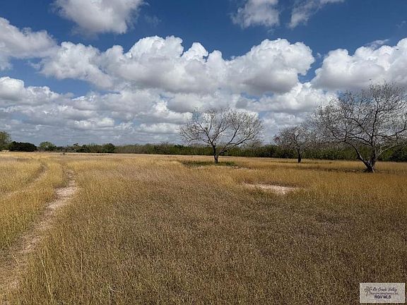 3rd image of 21525 Hudson Rd