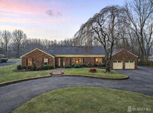 402 Main St, Manalapan, NJ 07726