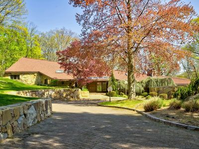17 Forest Drive, Port Washington, NY, 11050