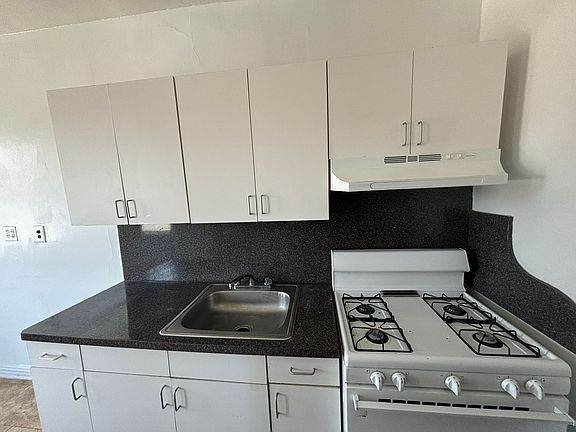 5th image of 65-38 Booth St #4
