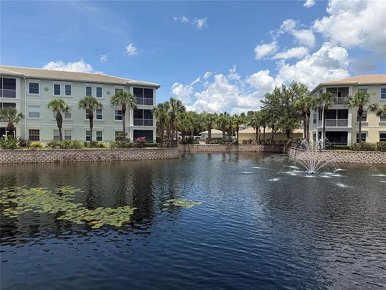 600 Gardens Edge Dr #633 — Photo 36