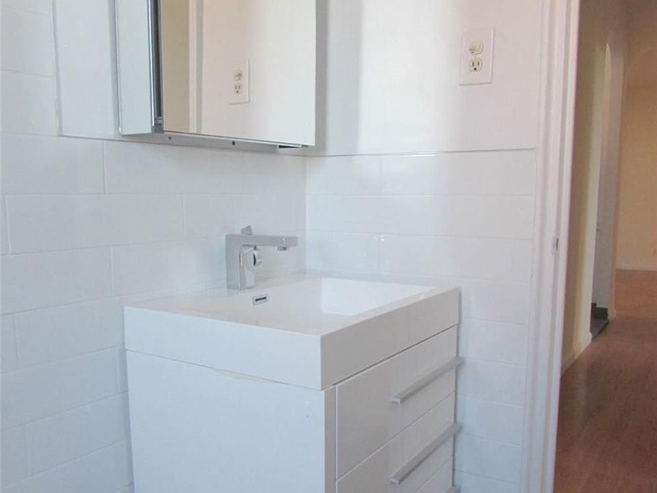 2nd image of 10850 71st Ave APT 4F