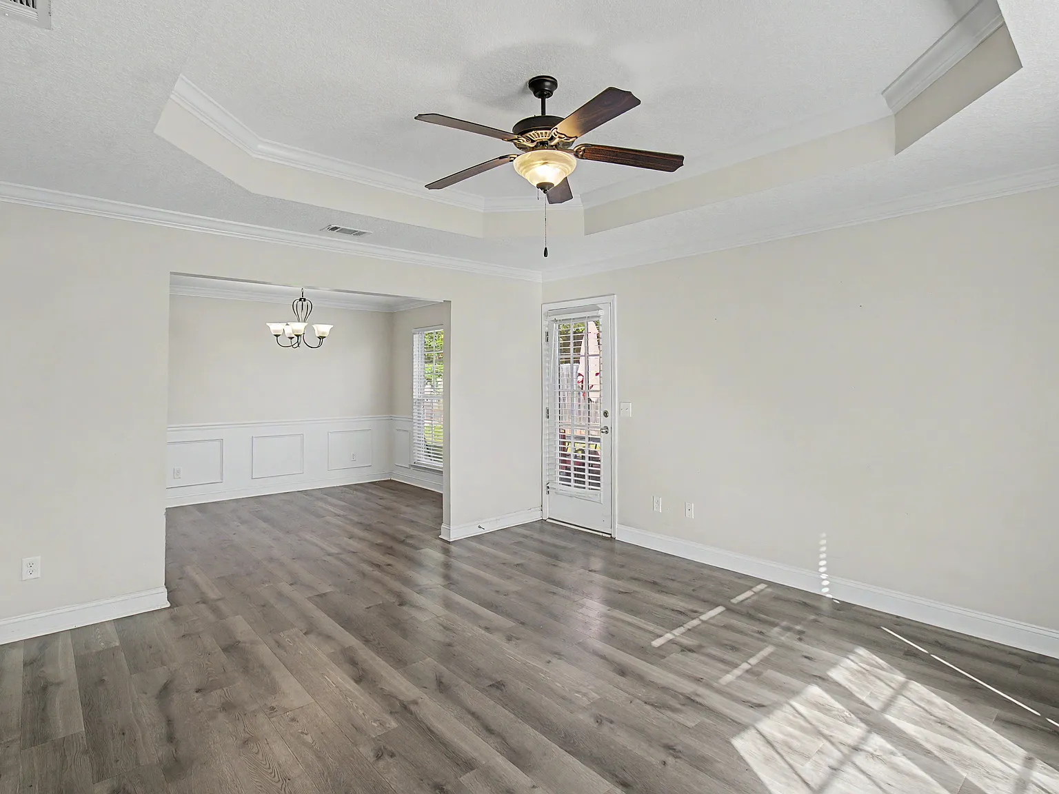 225 Augusta Way - 1 — Photo 2
