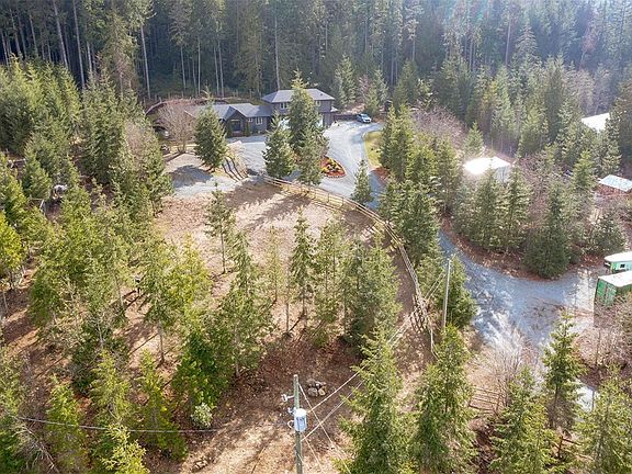 3rd image of 2840 Woodcroft Pl