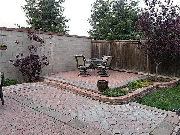 21 Anjou Cir — Photo 31