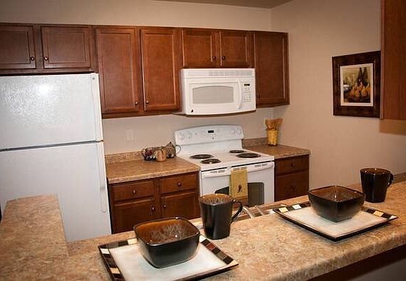 3rd image of 212 W North St APT 105