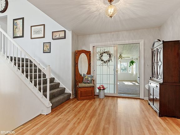 4th image of 1913 Tudor Ln