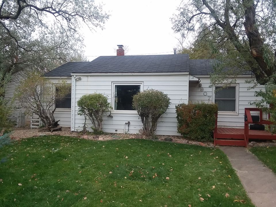 1st image of 907 E Baker St