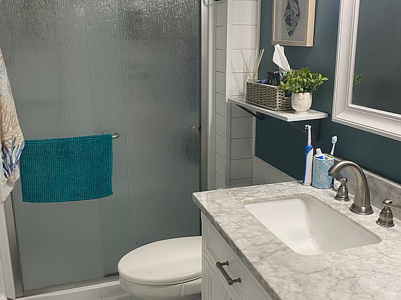 4th image of 800 Kay Rd NE #1140