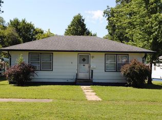 313 W 5th St, Cherryvale, KS 67335