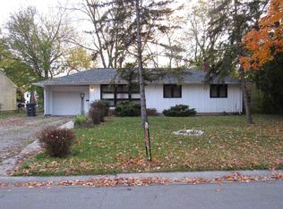 2828 Schaper Dr, Fort Wayne, IN 46806