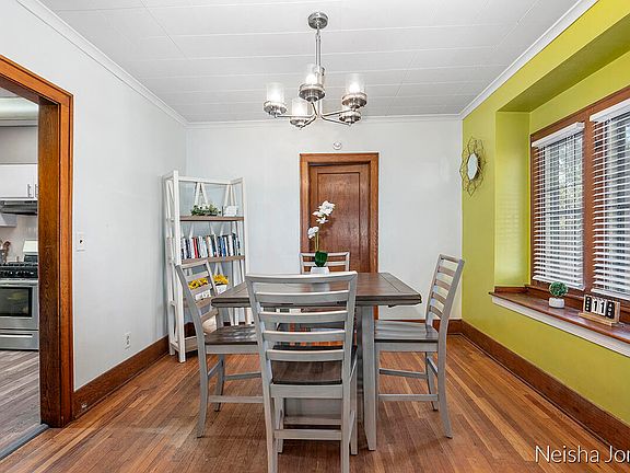 5th image of 1822 Prospect Ave SE