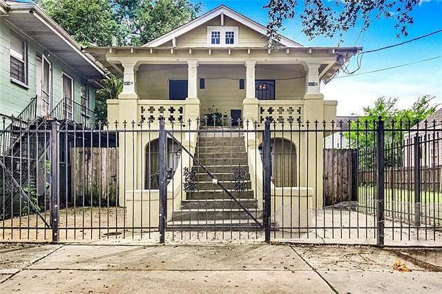 1st image of 2616-18 Jackson Ave