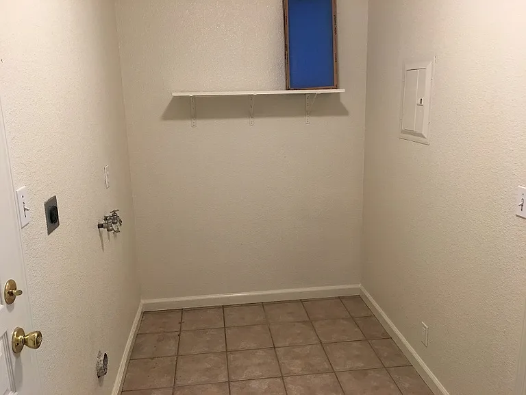 713 Nevada St — Photo 13