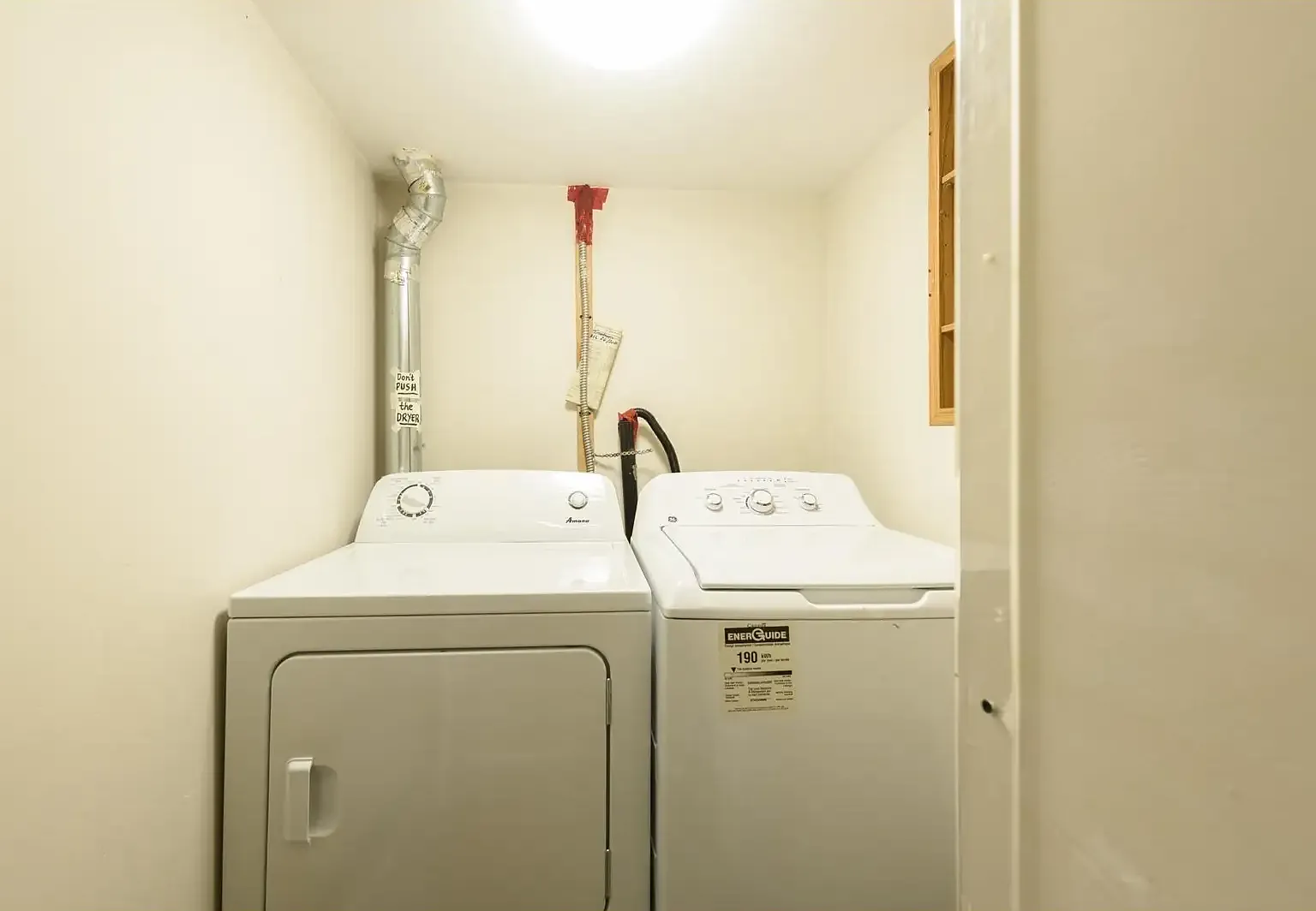 2 bed, 847 sqft, $3,000 — Photo 3