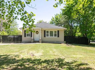 161 Pennsylvania Ave, Medford, NY 11763