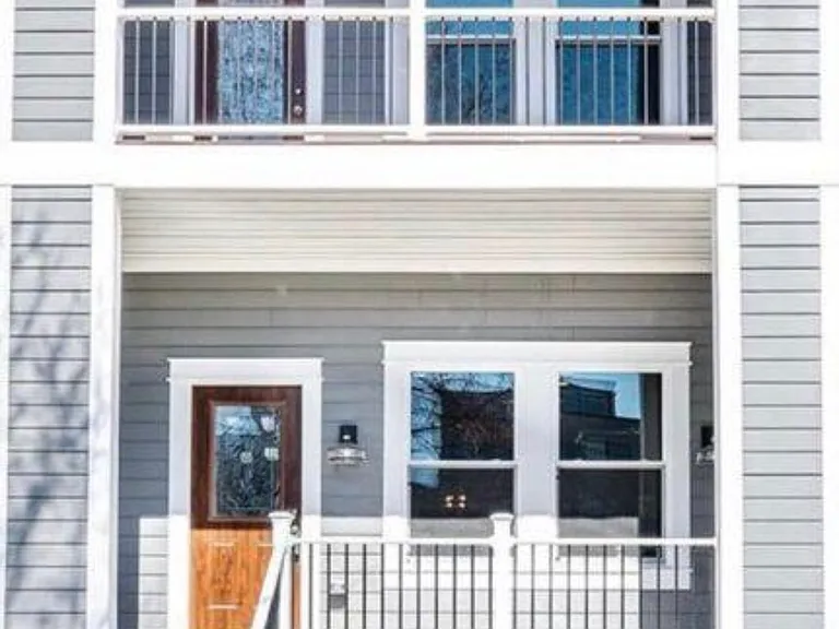 4319 Hunt Ave — Photo 3