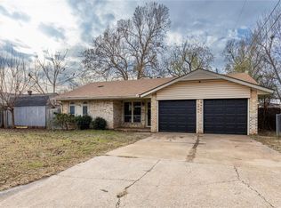 1903 Fox Ave, Moore, OK 73160