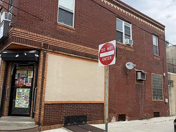 3rd image of 1913 S 10th St