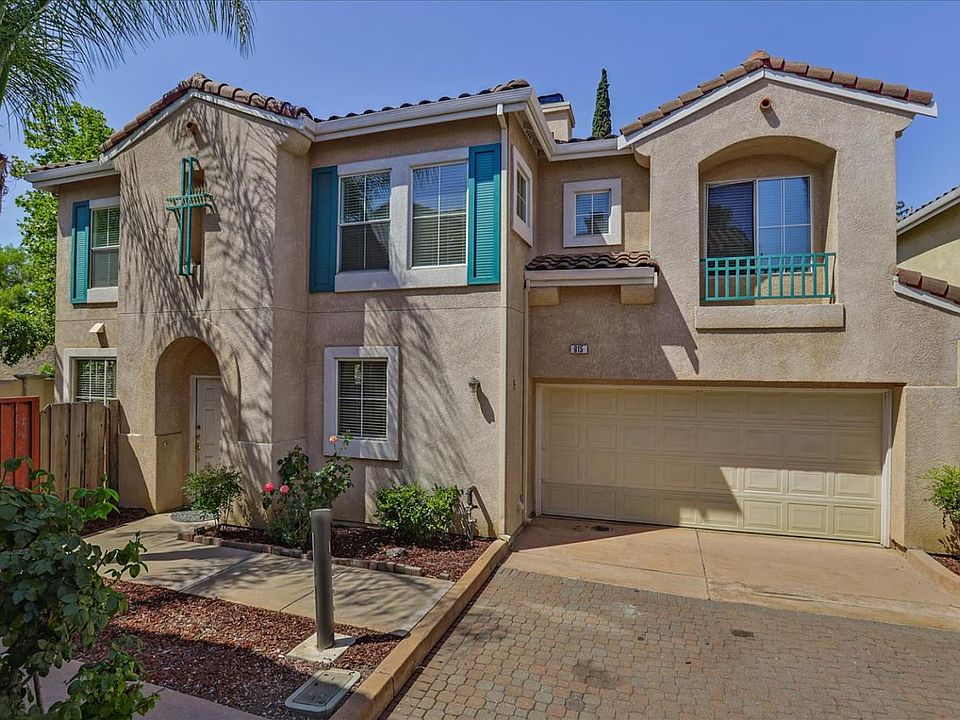 1st image of 815 Royal Palm Ct