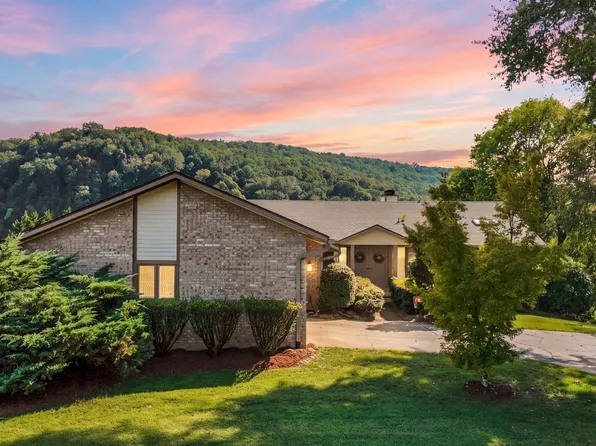109 Lakeview Pl, Clinton, TN 37716