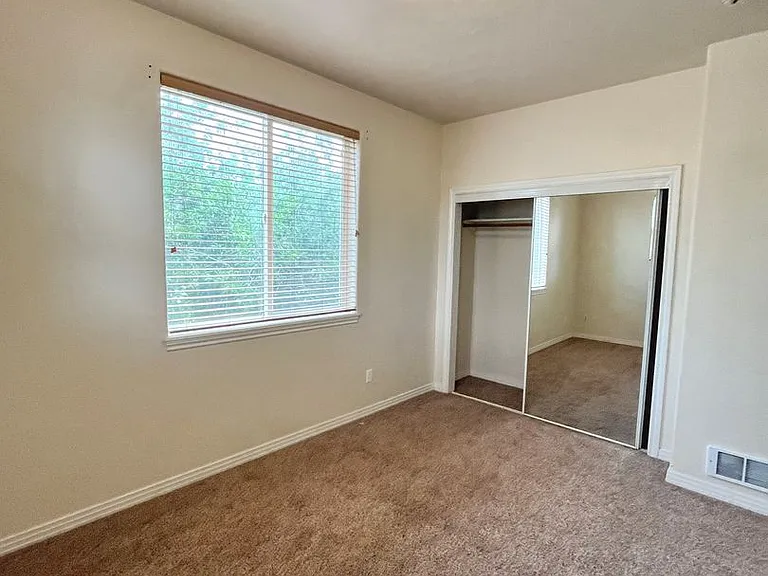 448 Forest View Dr — Photo 21