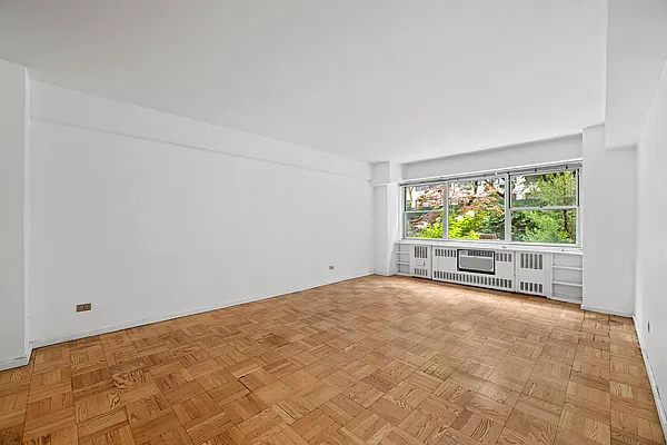 Rented by REAL New York | media 2