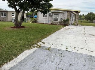 817 29th St E, Bradenton, FL 34208