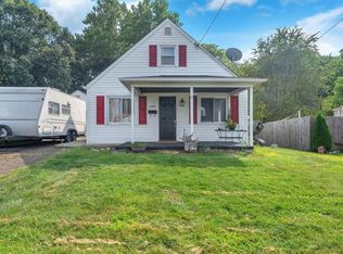 610 Hickory Dr, Aliquippa, PA 15001
