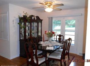 127 Berry Hill Dr, Battle Creek, MI 49014