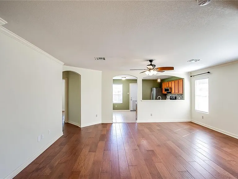 122 Quail Hollow Dr — Photo 5