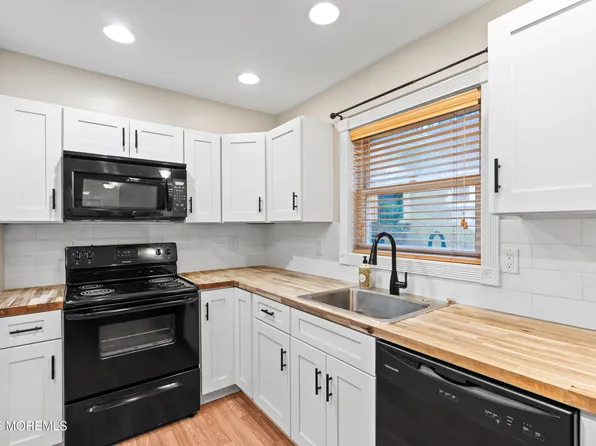 321-323 Shore Drive #3, Highlands, NJ 07732