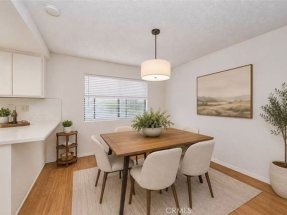 3rd image of 218 N Marguerita Ave