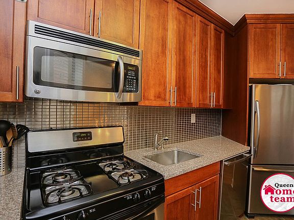 4th image of 4821 40th St APT 1D