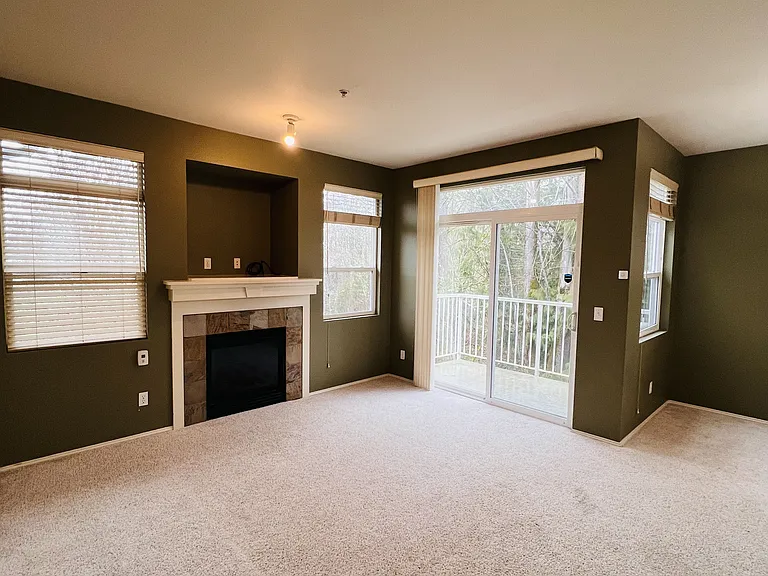 748 241st Ln SE — Photo 12