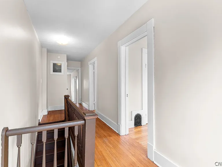 109 Center St — Photo 15