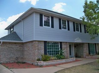 11108 Leaning Elm Rd, The Village, OK 73120