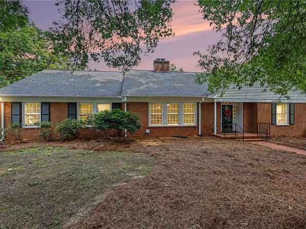 720 Oakmont Dr, Asheboro, NC 27205