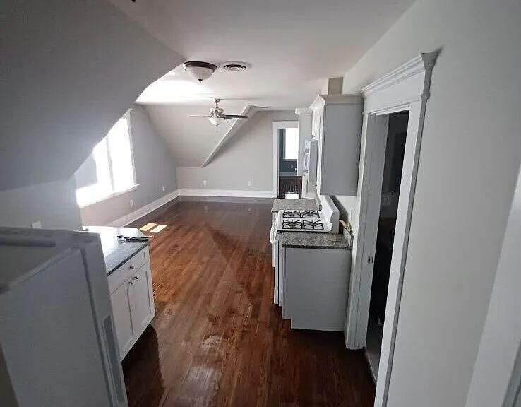 135 Pendleton St #3 — Photo 3