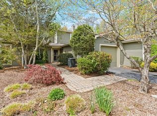 79 Old Fourth Dr, Jefferson Twp., NJ 07438