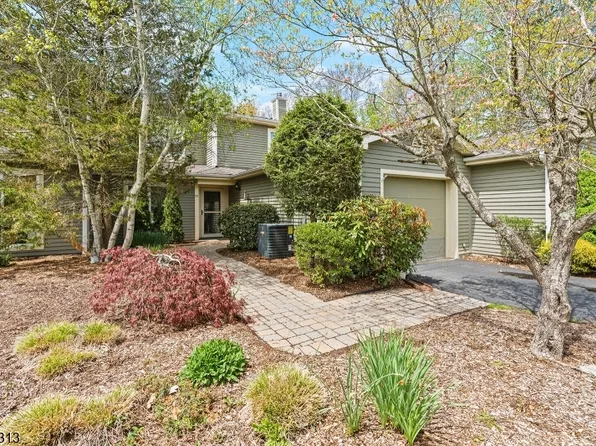 79 Old Fourth Dr, Jefferson Twp., NJ 07438