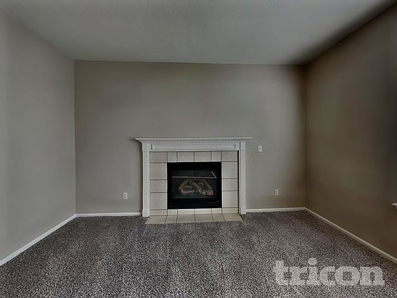 4th image of 4843 S Liverpool Cir