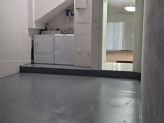 4th image of 2445 Centergate Dr APT 104