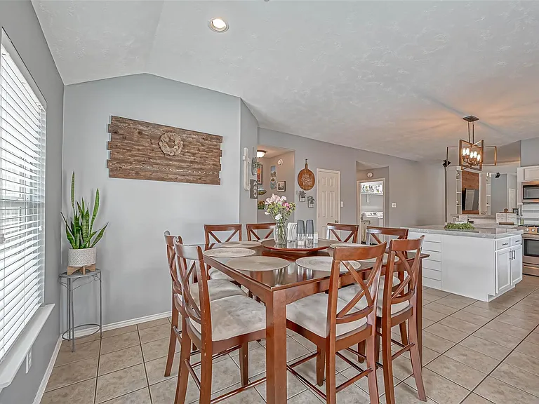22210 Bellow Glen Dr — Photo 10