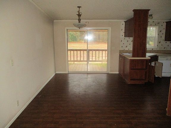4th image of 1605 Abbie Ln