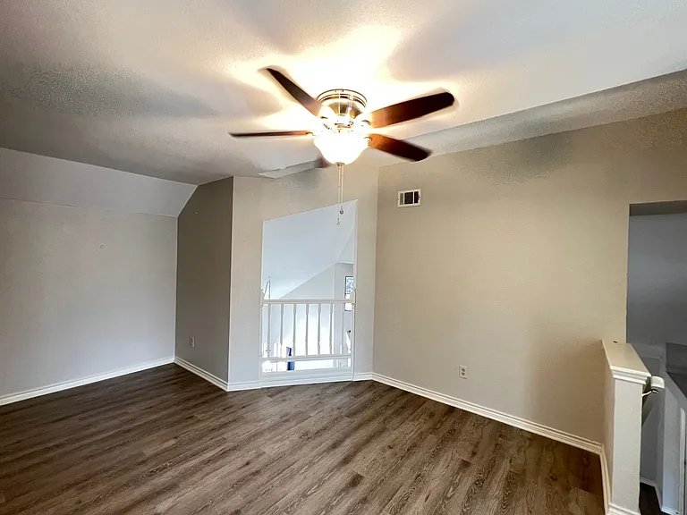10913 Gable Dr — Photo 24