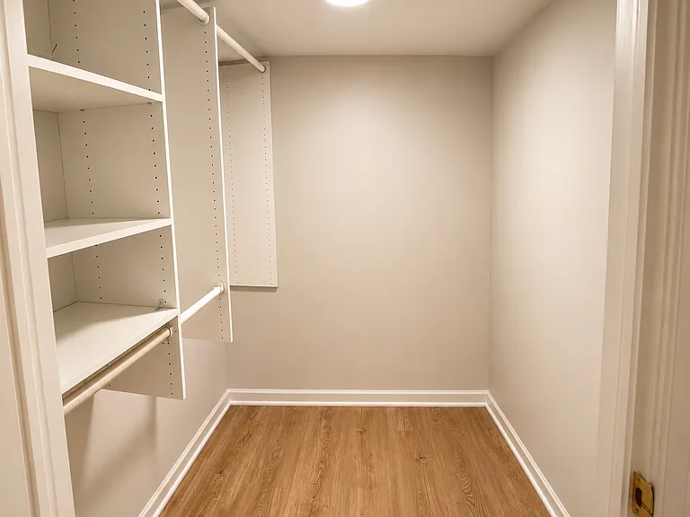 325 Parkdale Ave — Photo 12